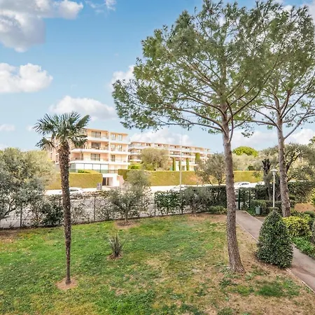 1 Bedroom Amazing In *